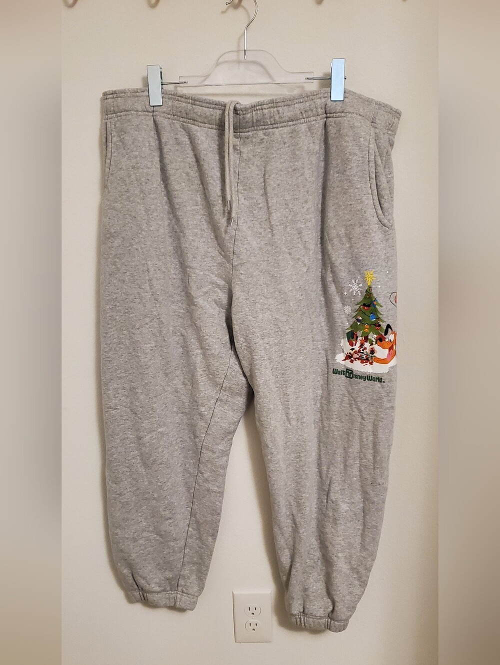 Disney Parks Walt Disney World Gray Christmas Holiday Sweatpants Size XL